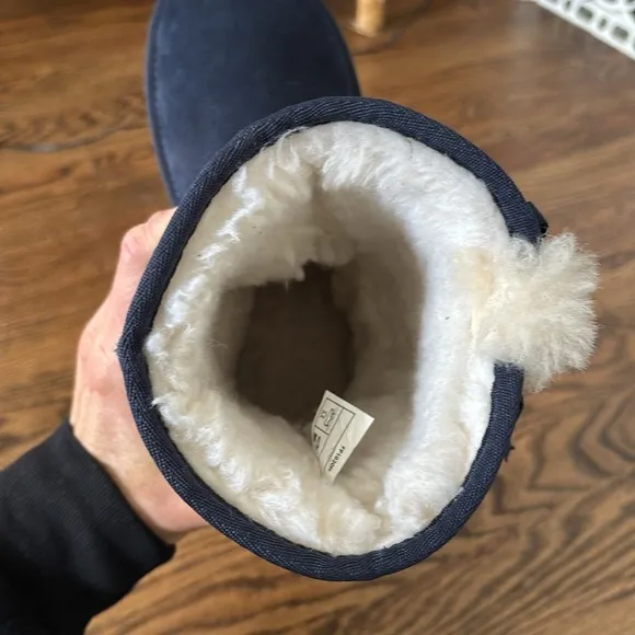 Koolaburra By UGG Navy Blue Suede Shearling Sherpa Lined Calf Boots Bow Accent