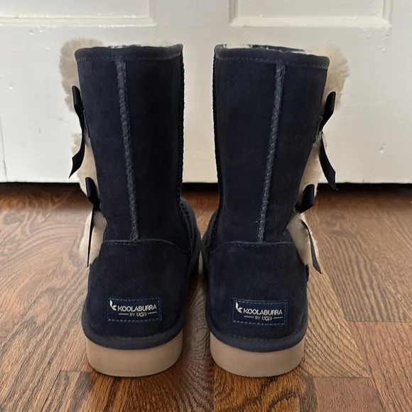 Koolaburra By UGG Navy Blue Suede Shearling Sherpa Lined Calf Boots Bow Accent