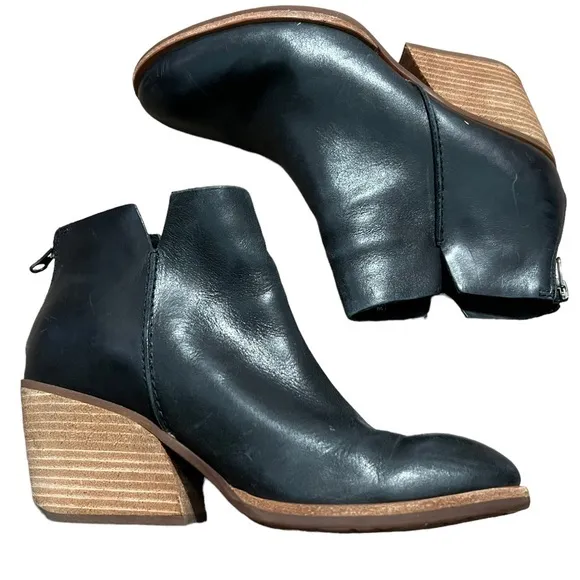 Kork-Ease Black Leather Slip on Zip up Boots Size 7.5