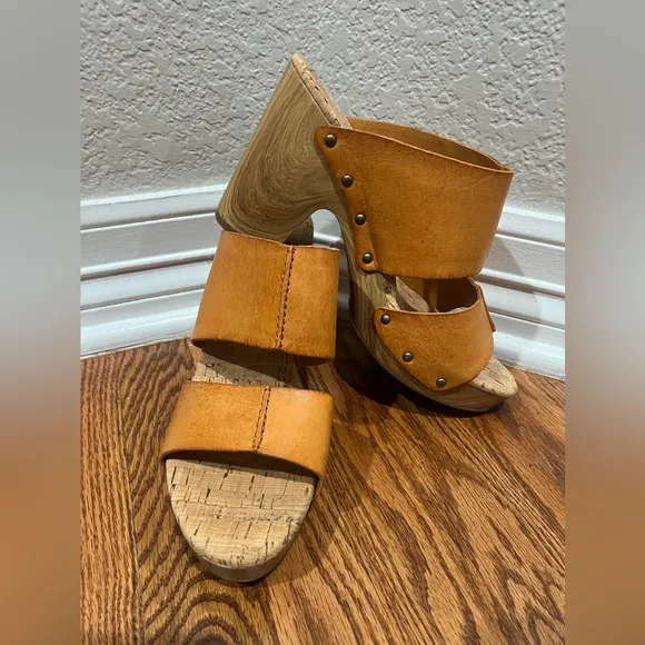 Kork-Ease Darra Leather Platform Heeled Sandals in Natural Size 11M