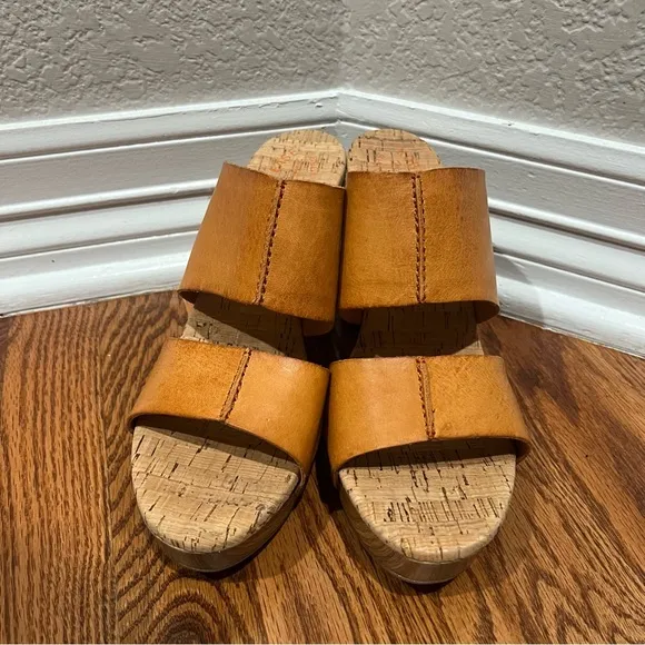 Kork-Ease Darra Leather Platform Heeled Sandals in Natural Size 11M
