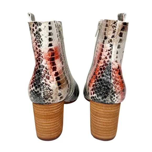 Kork Ease Leland Boots Snake Embossed SZ 6.5