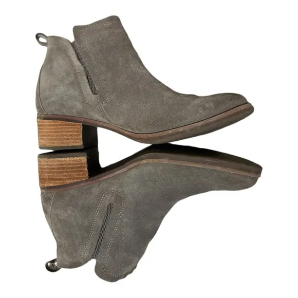 Korks Gray Suede Ankle Boots Size 10 Kork Ease Boots