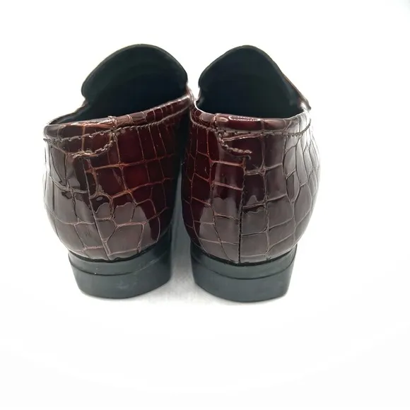 La Canadienne  Croc-Embossed Patent Leather LoafersSz 6.5