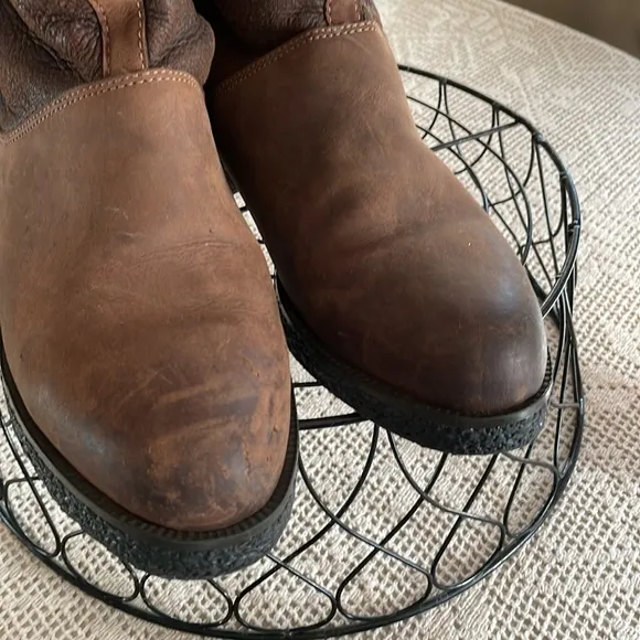 LA CANADIENNE WOMEN BOOTS Size 9.5