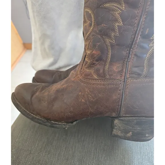 Laredo Birchwood Brown Leather Distressed Cowboy Western Boots Mens Size 9.5 EW