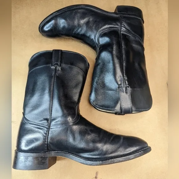 Laredo Boots men's size 10.5EE black leather Classic Western Roper cowboy boots.