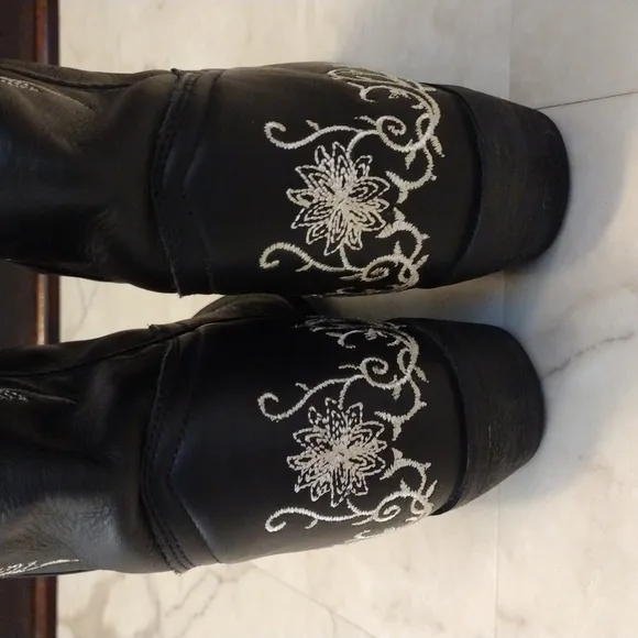 Laredo cowboy boots.