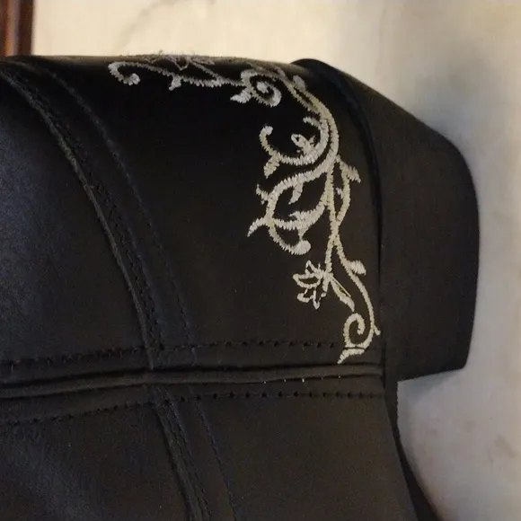 Laredo cowboy boots.