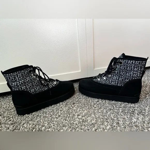 Larroude Women’s Vail Black Suede Tweed Boots NWOT Size‎ 9