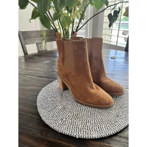 Lauren Ralph Lauren Women's Marianna Pull-On Chelsea Booties Chestnut