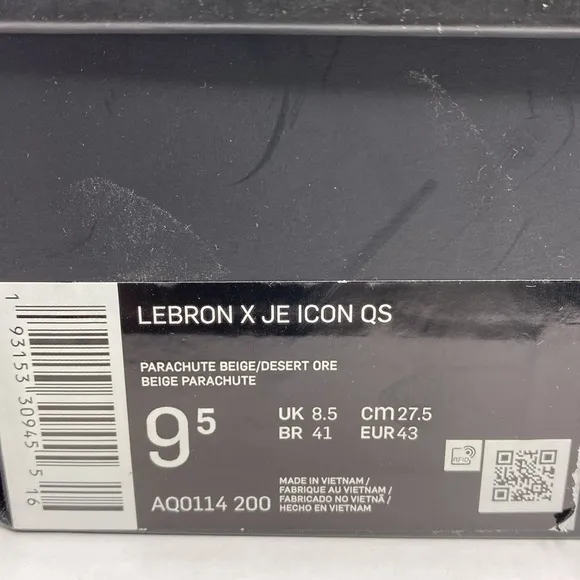 LeBron 8 x John Elliott size 9.5