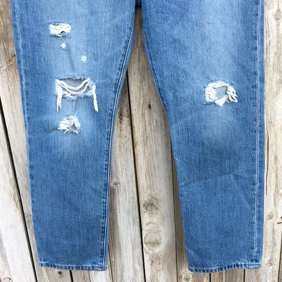 Levi’s 501 Original High Rise Straight Leg Distressed Crop Jean Sansome Blue 28