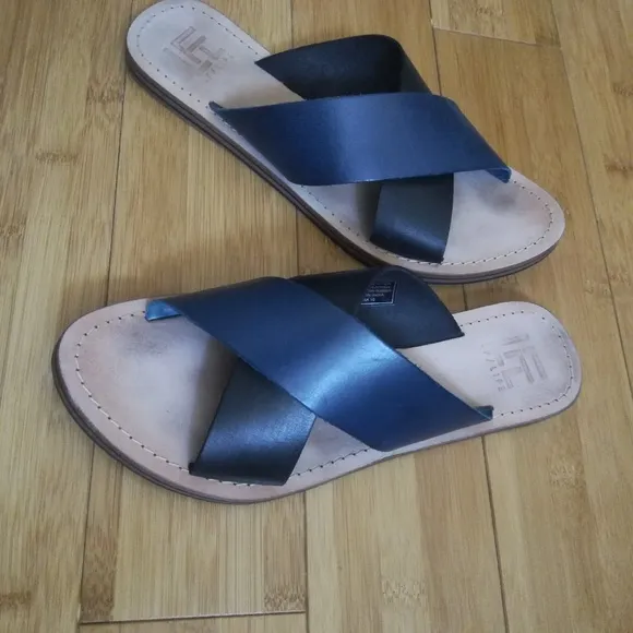 LF/ Life Leather Slides