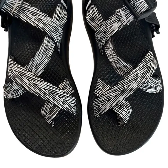 Like New Chaco Z/2 Classic Sandals Size 6