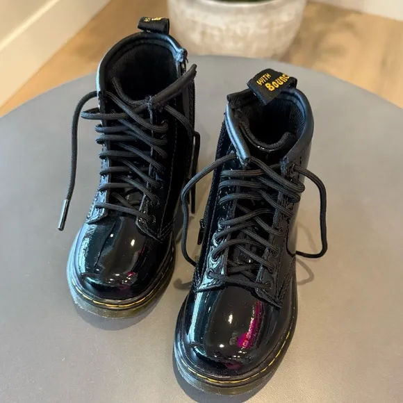 Like New Dr Martens Black Patent Leather Lace-Up Boots
