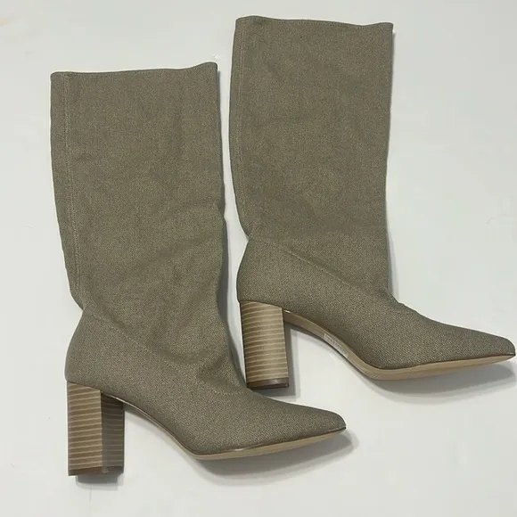 Like new Fiona Justfab Fabric healed boots size 8.5, tan colored
