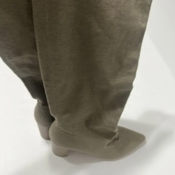Like new Fiona Justfab Fabric healed boots size 8.5, tan colored