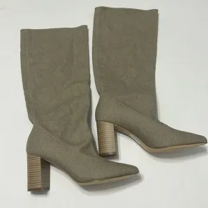Like new Fiona Justfab Fabric healed boots size 8.5, tan colored