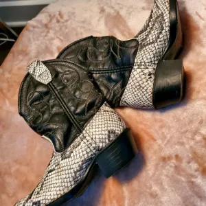 Lil Girls Genuine Snake Skin Cowboy Boots