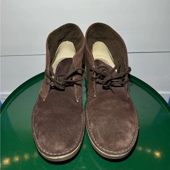 Limited Edition Clark’s Corduroy Suede Bushacre Chukka Boots Men’s Size 11