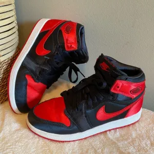 Little Kid's Jordan 1 Retro High OG &quot;Satin Bred