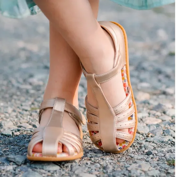 LIVIE &amp; LUCA PAZ CLASSIC SandalChampagne Size 12