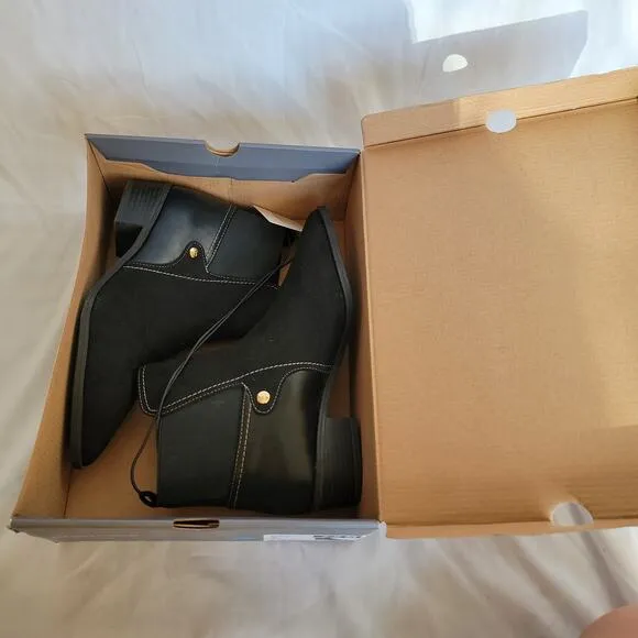 Liz Claiborne Black Ankle Stacked Heel Booties Slip On Barrington Boots Size 7.5