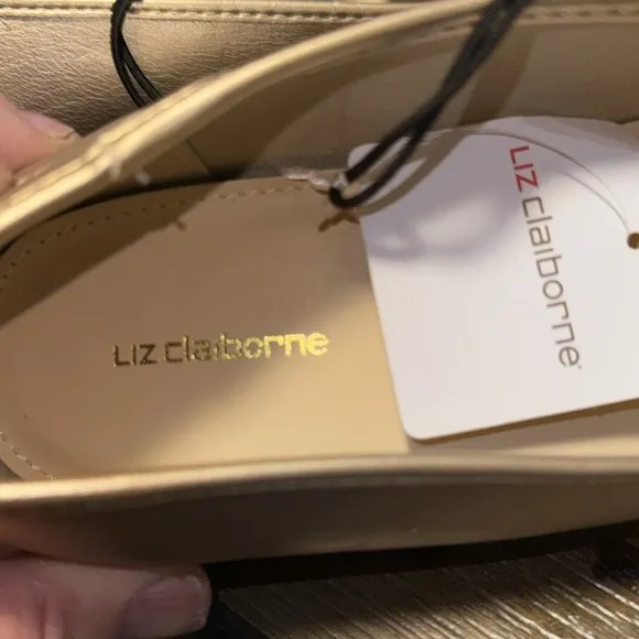 Liz Claiborne Ladies Towne Loafers (BR111)