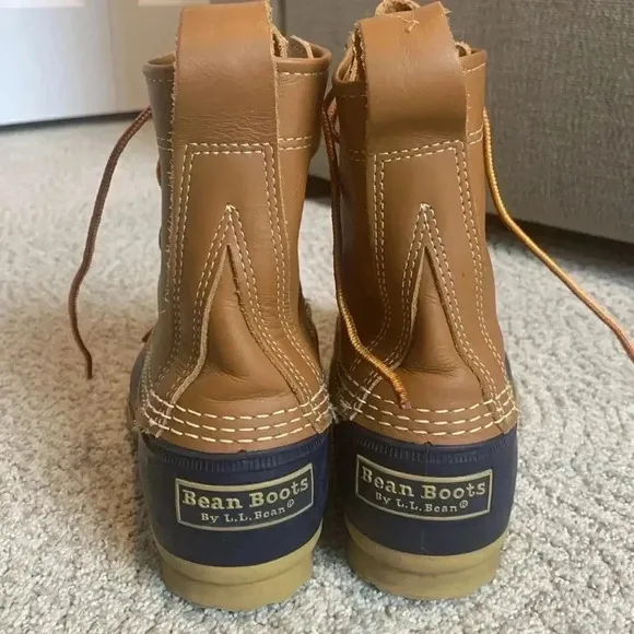 LL Bean Bean Boots, duck boots, classic, signature, maine hunting shoe Navy sz 8
