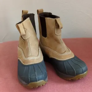L.L. Bean Tan Leather Insulated Slip On Duck Boots Size 6.5