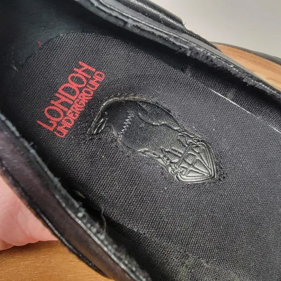 London Underground Black Leather Heeled Loafers With Zipper Accent Size 9