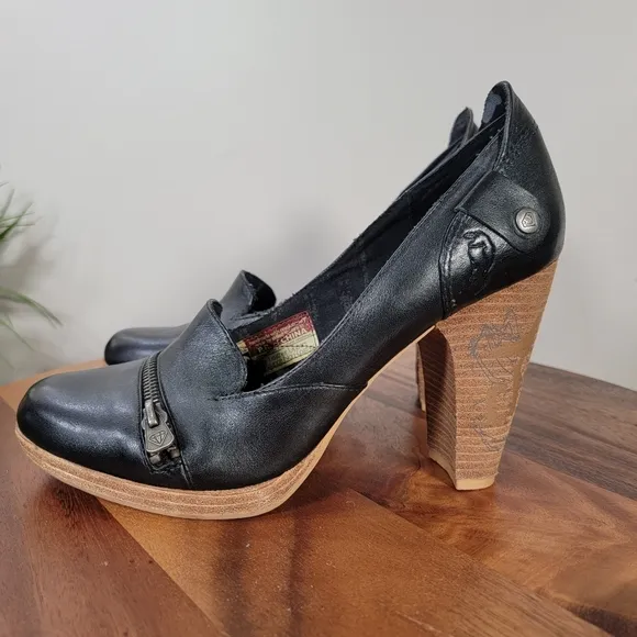 London Underground Black Leather Heeled Loafers With Zipper Accent Size 9