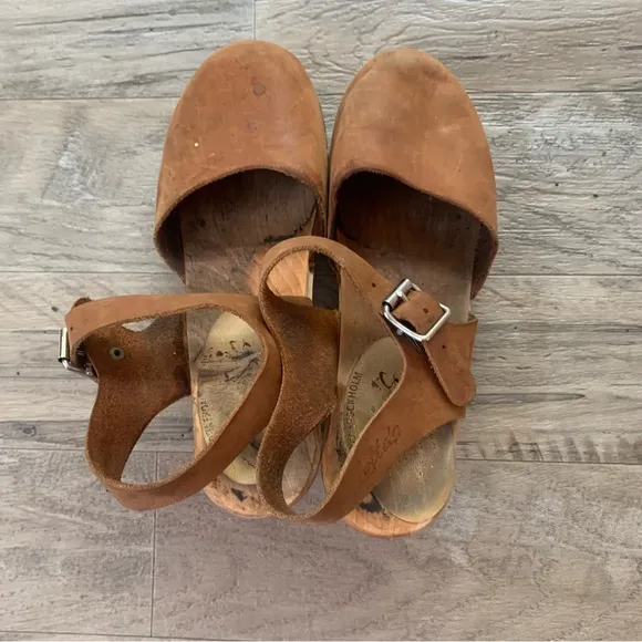 Lotta From Stockholm Wooden Block Heel Leather Buckle Clogs Sandals