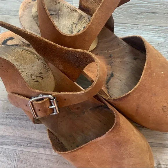 Lotta From Stockholm Wooden Block Heel Leather Buckle Clogs Sandals