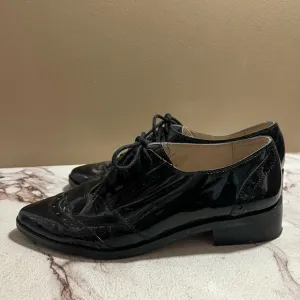 Louise Et Cie Women’s Lo-Adeline Loafers Black Patent Leather Lace Up Toe 7.5
