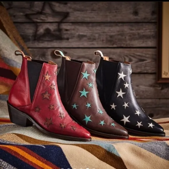 LUCCHESE Leather Embroidered Stars Ankle Western Pull-On Heeled Boots 7B -Narrow