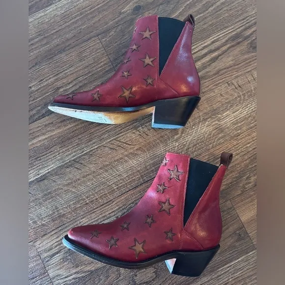 LUCCHESE Leather Embroidered Stars Ankle Western Pull-On Heeled Boots 7B -Narrow