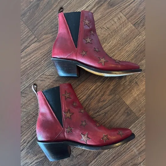 LUCCHESE Leather Embroidered Stars Ankle Western Pull-On Heeled Boots 7B -Narrow