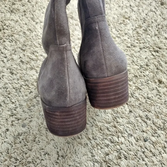 Lucky Brand hanover grey suede zipper boots sz 9