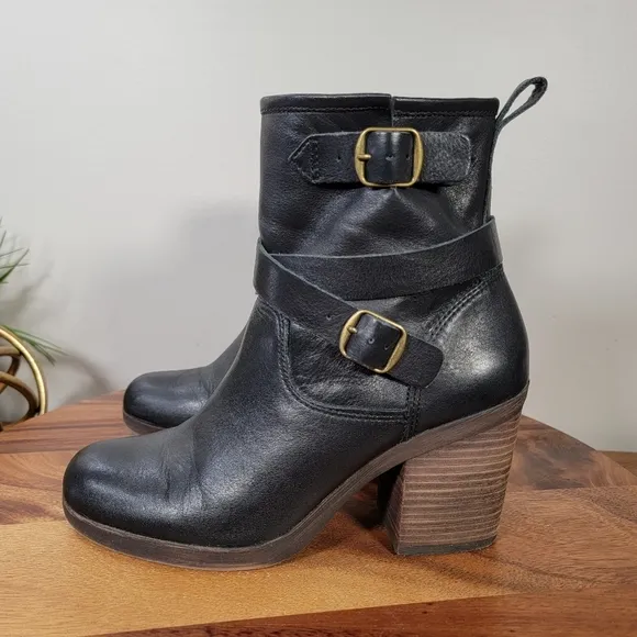 Lucky Brand Orenzo Black Leather Boots with Buckle Detail Size 8