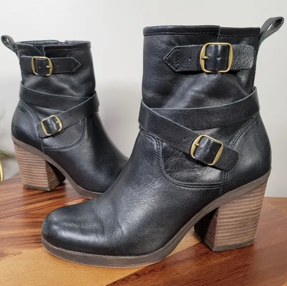 Lucky Brand Orenzo Black Leather Boots with Buckle Detail Size 8