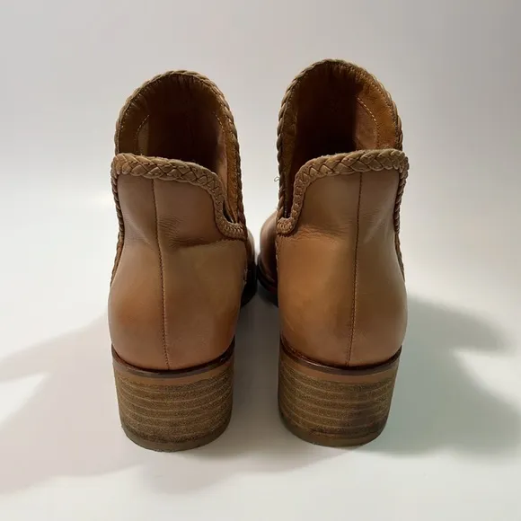 Lucky Brand Tan Latte Terisha Slip-On Heeled Ankle Bootie Leather Boots Size 6.5