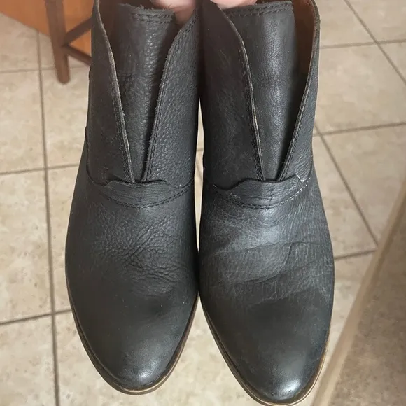 Lucky Brand women’s heeled boots soft black leather SZ9