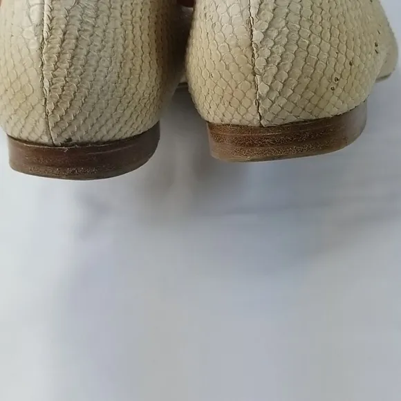 M Gemi Reptile Leather Petalo Loafers