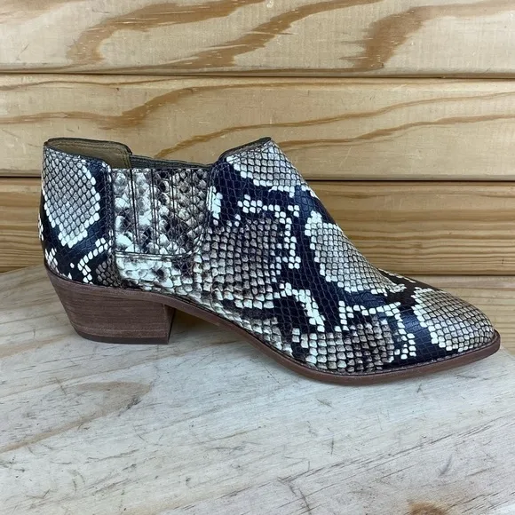 Madewell 6 US Sonia M3463 Snake Embossed Leather Ankle Boots Chelsea Booties NEW