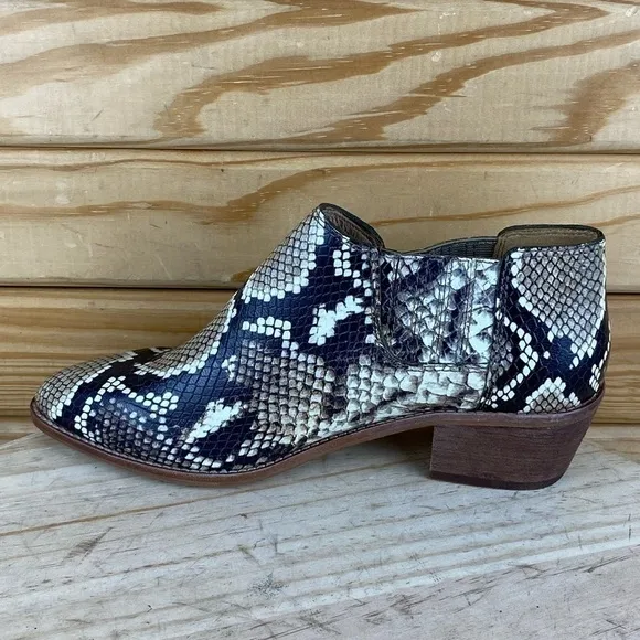 Madewell 6 US Sonia M3463 Snake Embossed Leather Ankle Boots Chelsea Booties NEW