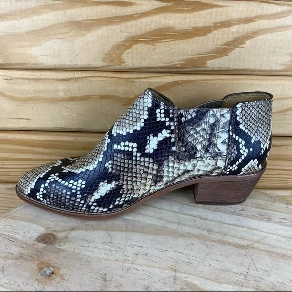 Madewell 6 US Sonia M3463 Snake Embossed Leather Ankle Boots Chelsea Booties NEW