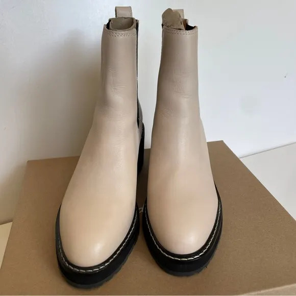Madewell Harvest Moon Cream Chelsea Lugsole Heeled Ankle Boots Size 8 NH199