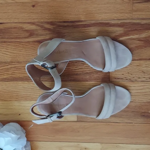 Madewell Rosalie Natural Tan Ankle Strap Cylindrical Heel Sandals Size 9.5